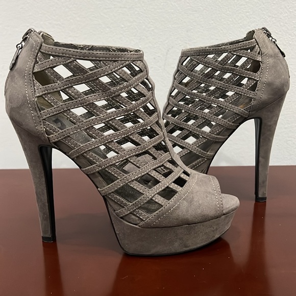 G by Guess GG-CHENTEL2 Gray Fabric Size 7 - Picture 7 of 13